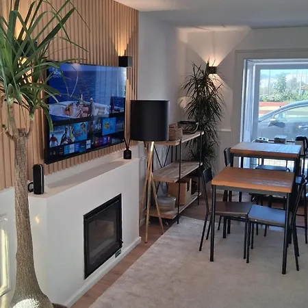 Villa Casa De Jacuzzi E Sauna Moledo (Viana do Castelo)