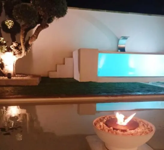 Villa Casa De Jacuzzi E Sauna *